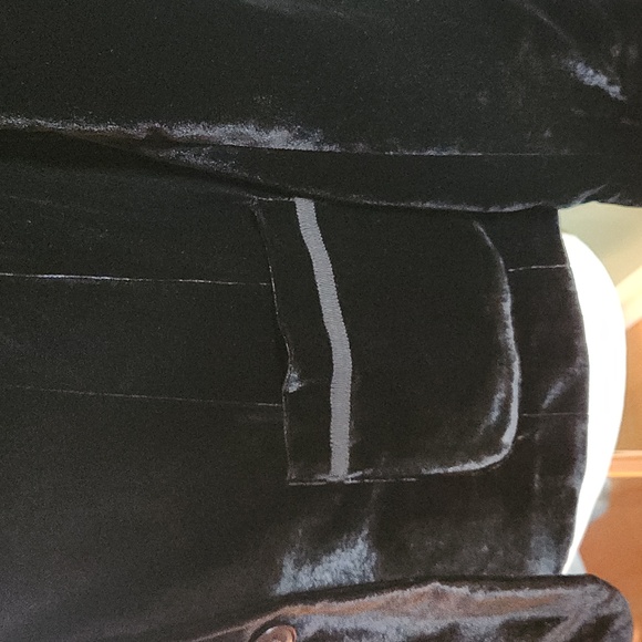 Liz Claiborne black velvet jacket - Picture 3 of 11